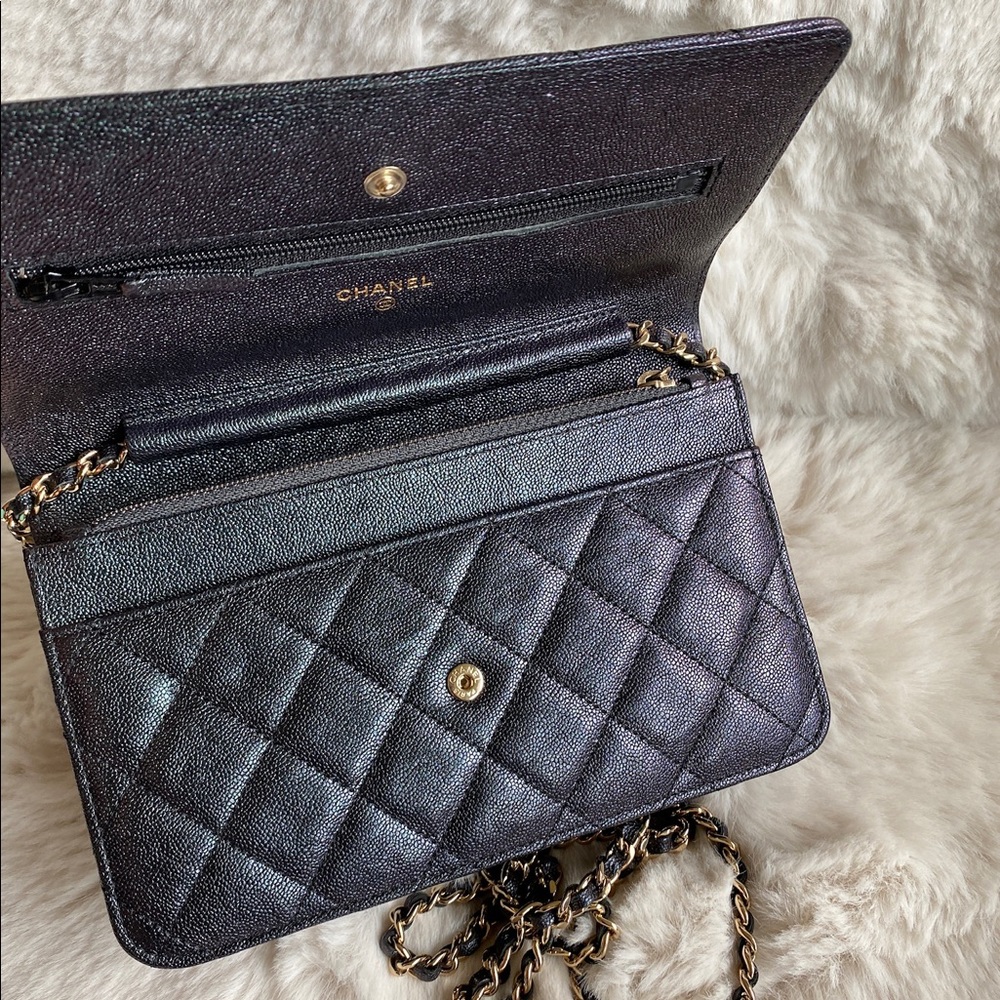 SOLD Chanel wallet on chain in iridescent caviar - Picture 13 of 14